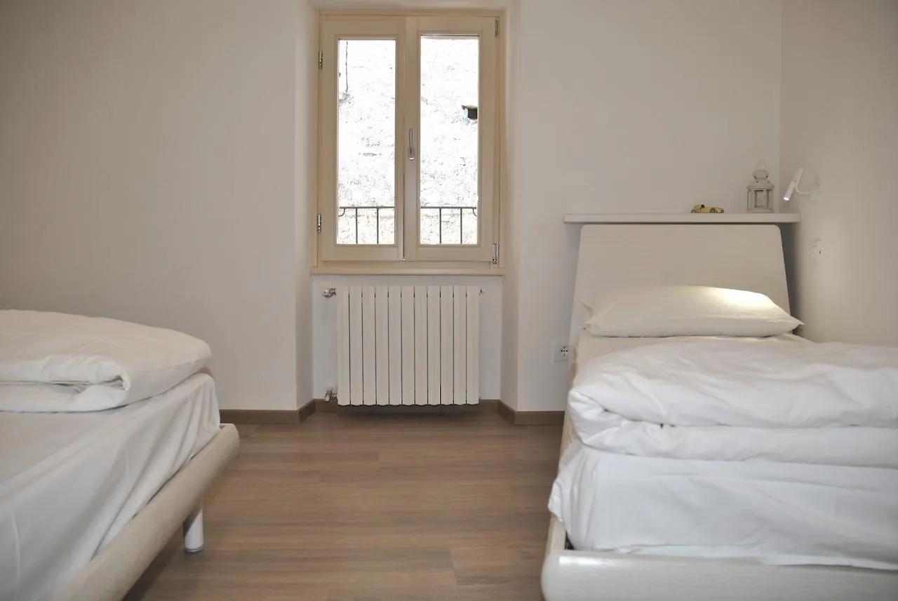 Casa Del Borgo Maria Luisa By Gardadomusmea Villa Tremosine